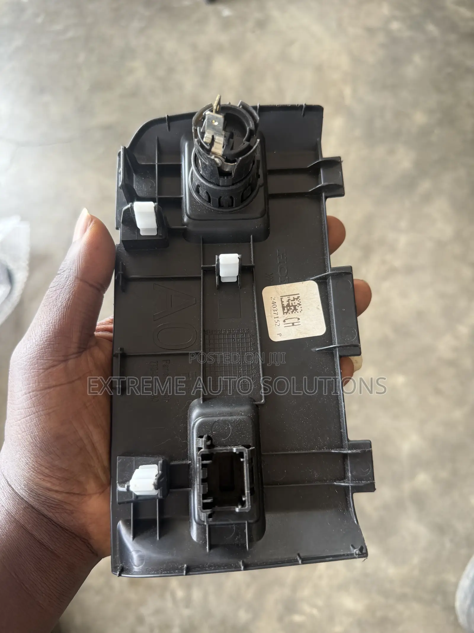 2017-20 Honda Civic Oem Center Console USB Power Outlet