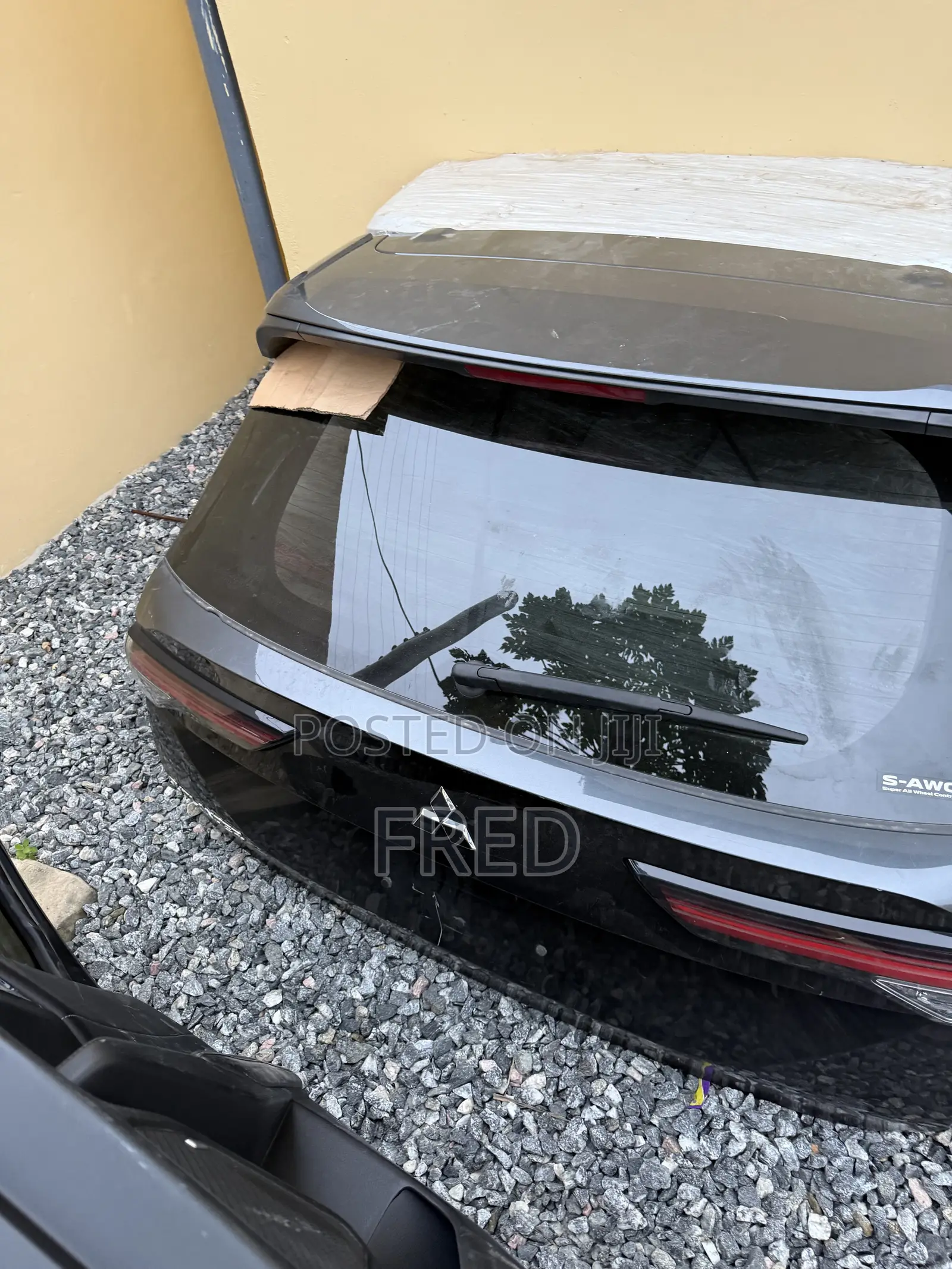 2025 Mitsubishi Outlander Back Booth