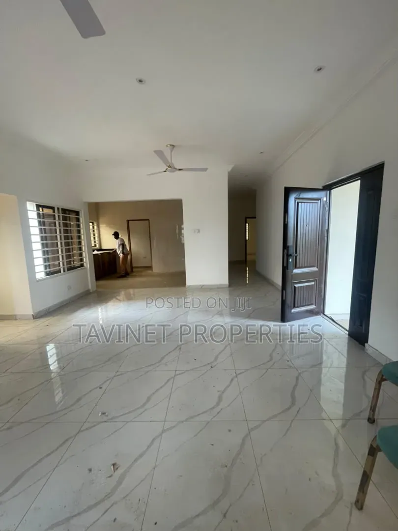 3bdrm House in Amrahia for sale