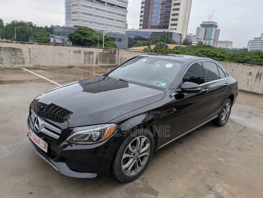 Mercedes-Benz C300 Luxury 4matic Sedan AWD (2.0L 4cyl 7A) 2017 Black