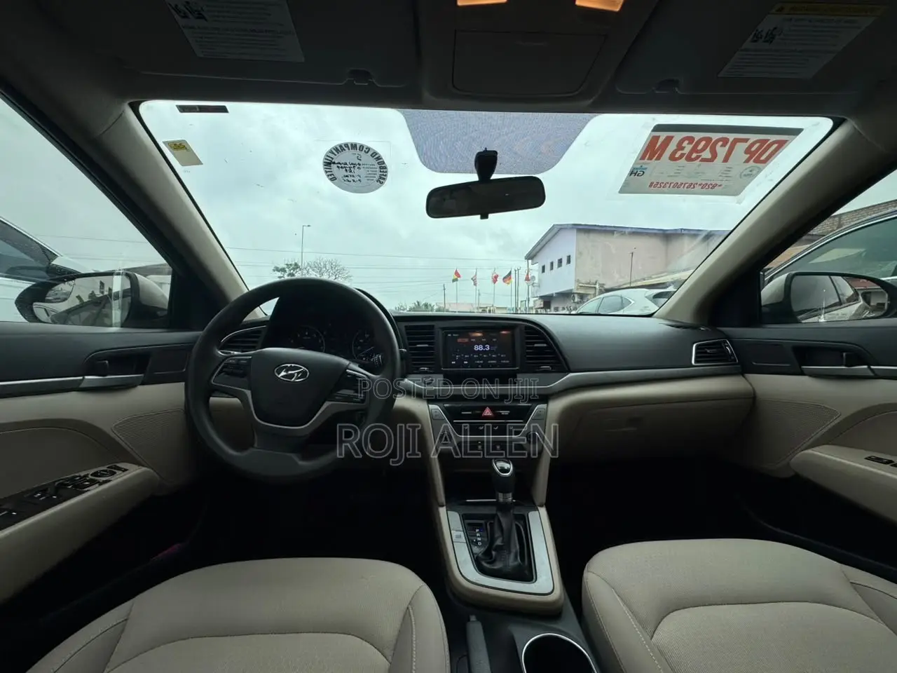 Hyundai Elantra SE Sedan FWD (2.0L 4cyl 6M) 2017 Beige
