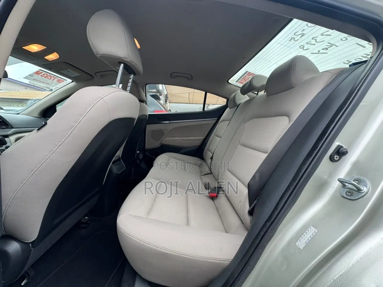 Hyundai Elantra SE Sedan FWD (2.0L 4cyl 6M) 2017 Beige