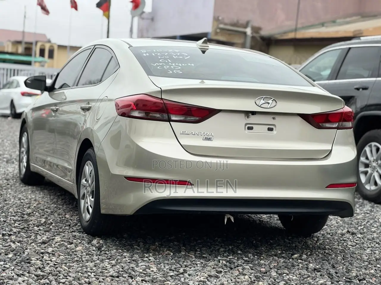 Hyundai Elantra SE Sedan FWD (2.0L 4cyl 6M) 2017 Beige
