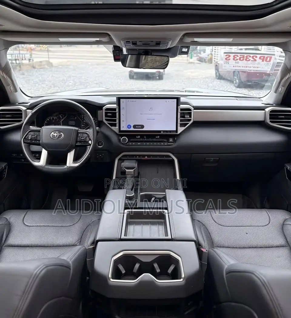 Toyota Tundra Limited 2022 Blue