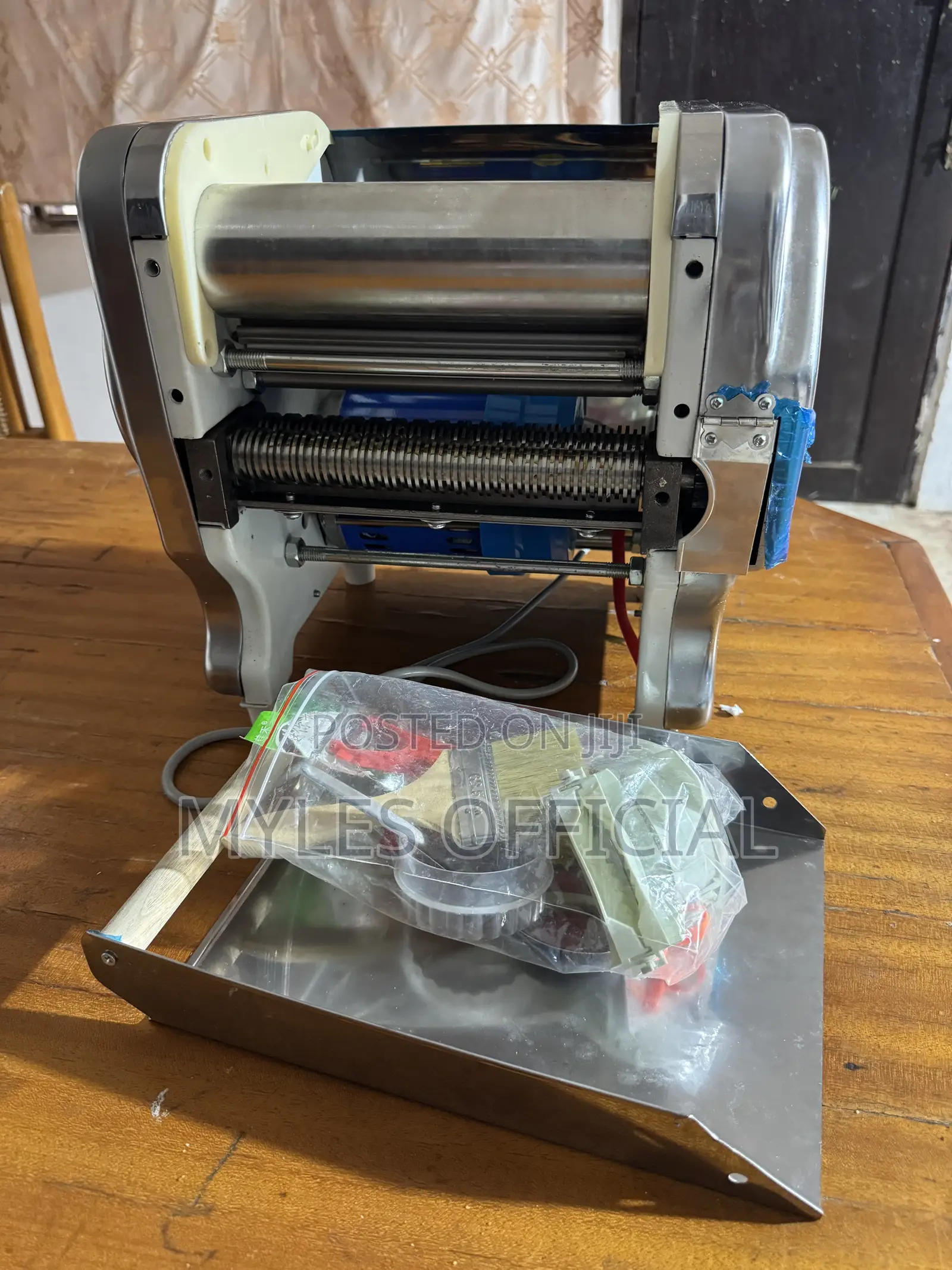 Neatly Used Automatic Dough Sheeter With Box and All Accessories
