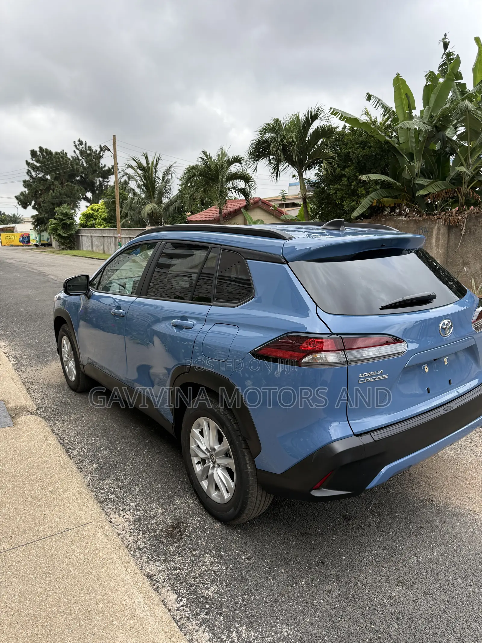 Toyota Corolla Cross XLE 2025 Burgundy