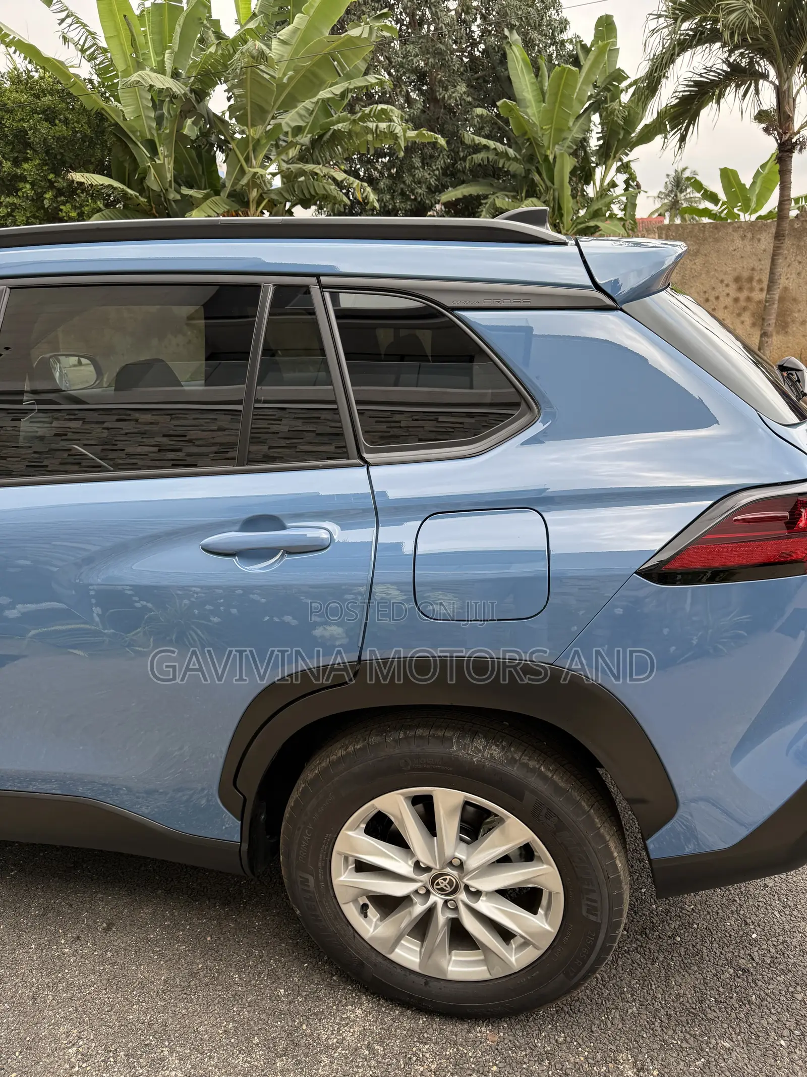 Toyota Corolla Cross XLE 2025 Burgundy