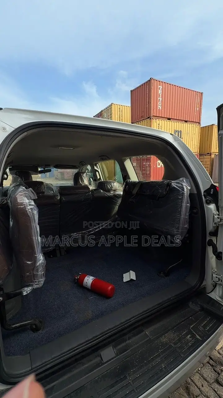 Toyota Land Cruiser Prado 2.7 2021 White
