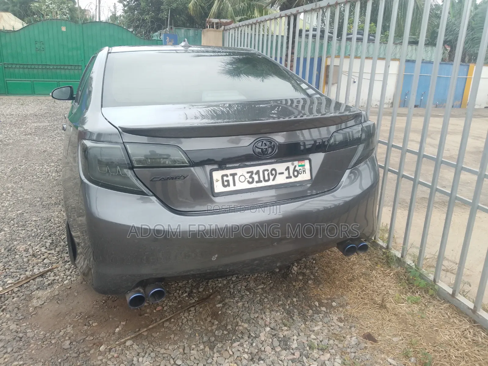 Toyota Camry 2012 Gray