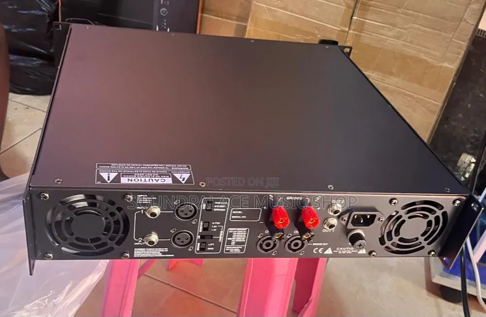 Max MX4000 Professional Power Amplifier