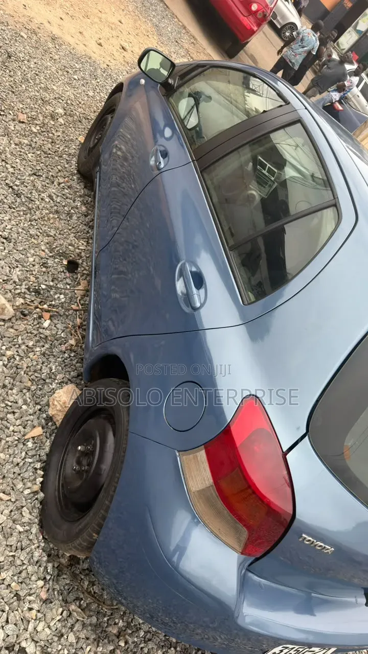 Toyota Yaris 2010