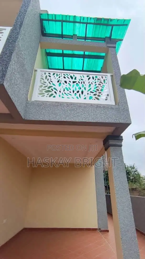3bdrm House in Adenta for rent