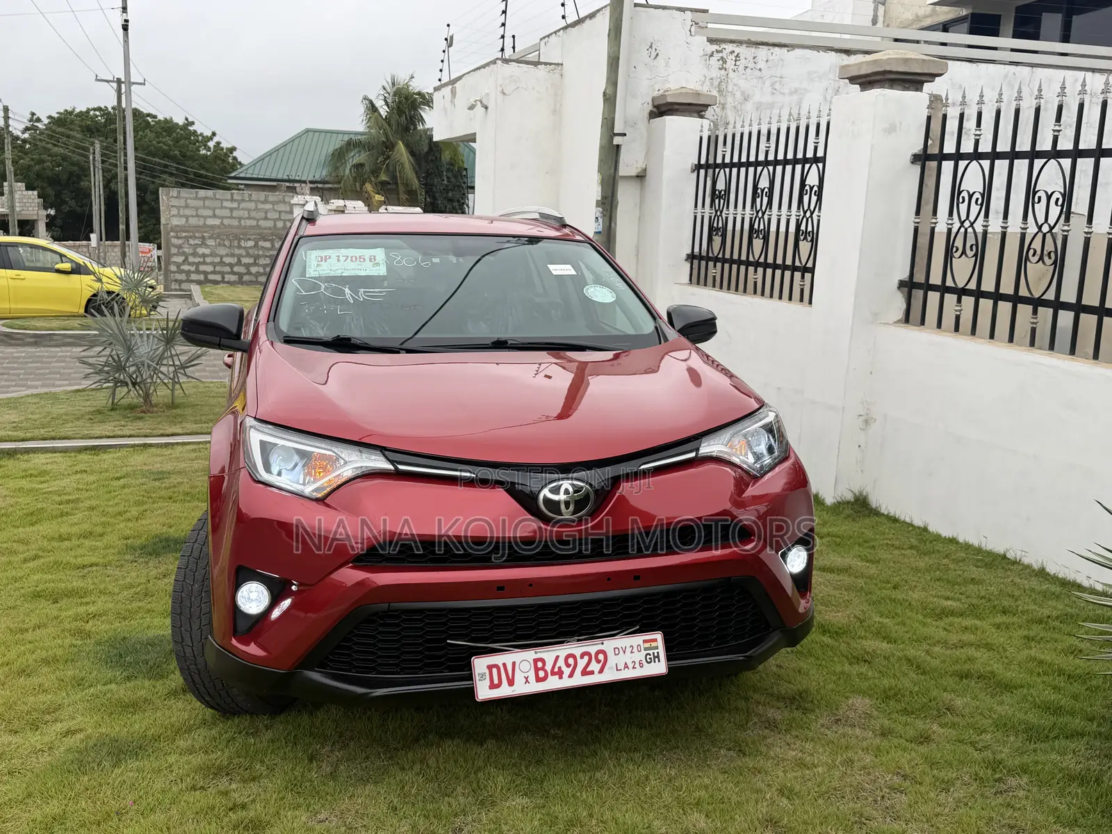 Toyota RAV4 LE AWD (2.5L 4cyl 6A) 2017 Red