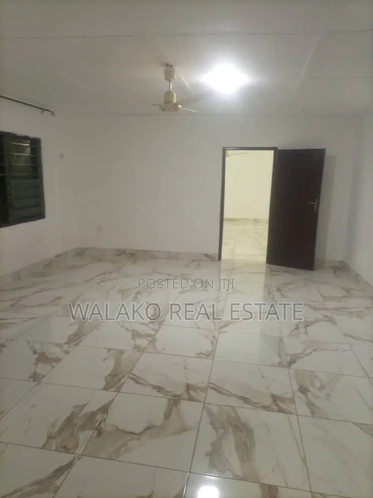2bdrm Apartment in Mile 7 for rent
