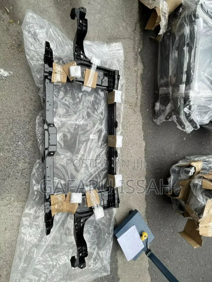 Santafe 2015- Radiator Support