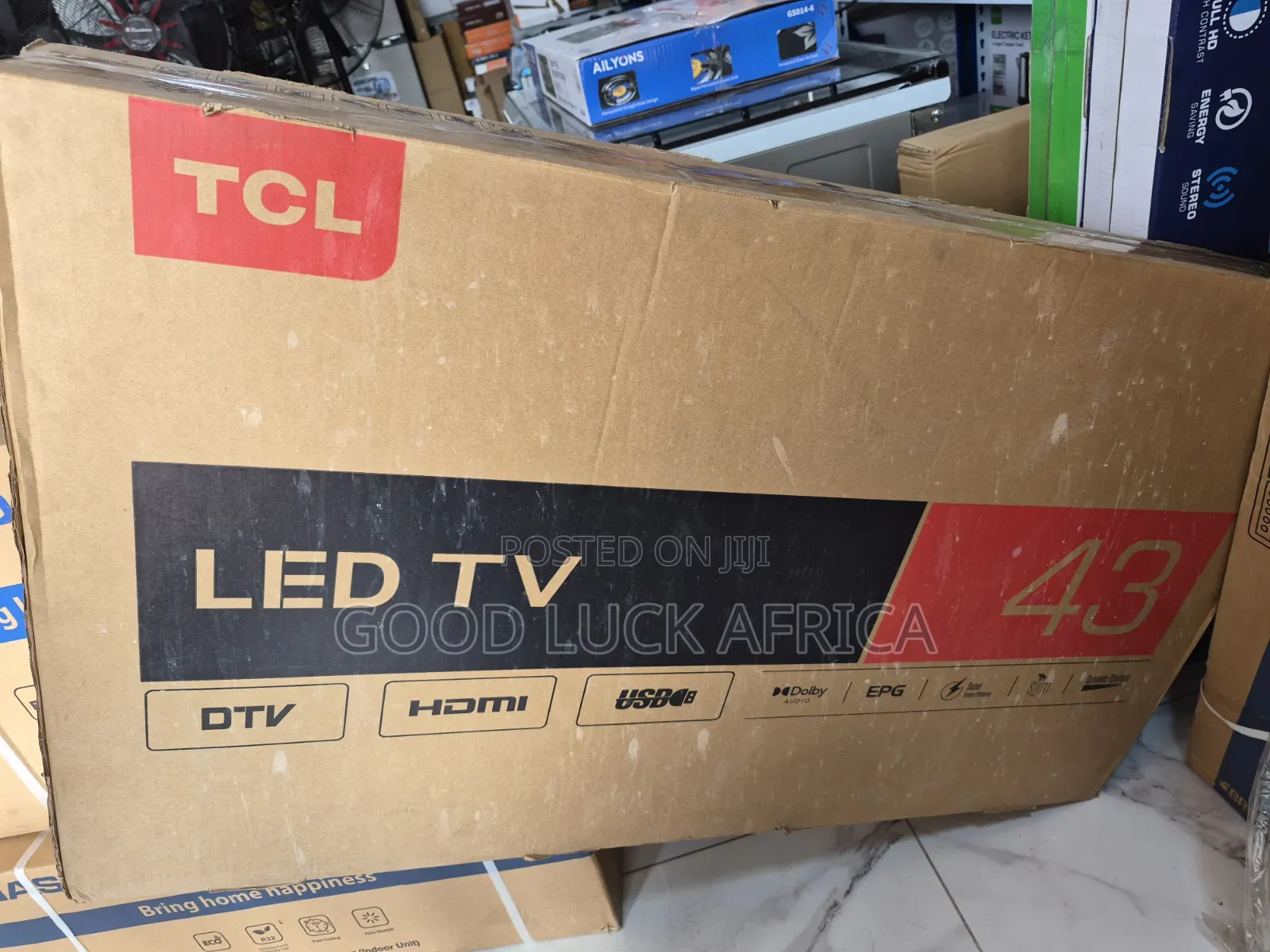 TCL 43′′ FHD Digital Satellite TV 43d3200