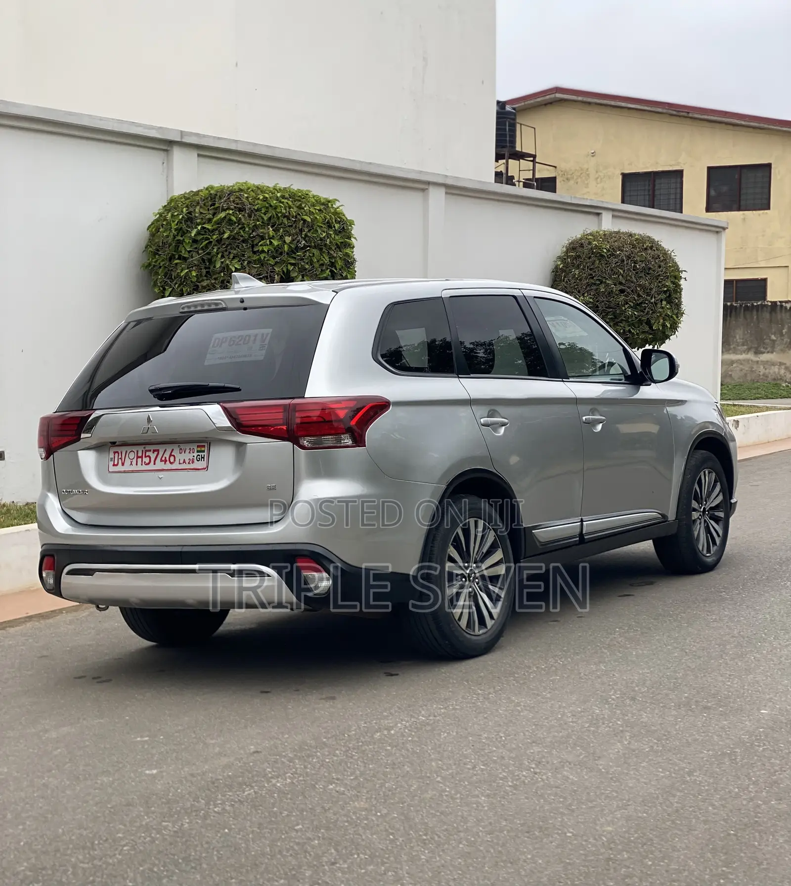 Mitsubishi Outlander 2020 Silver