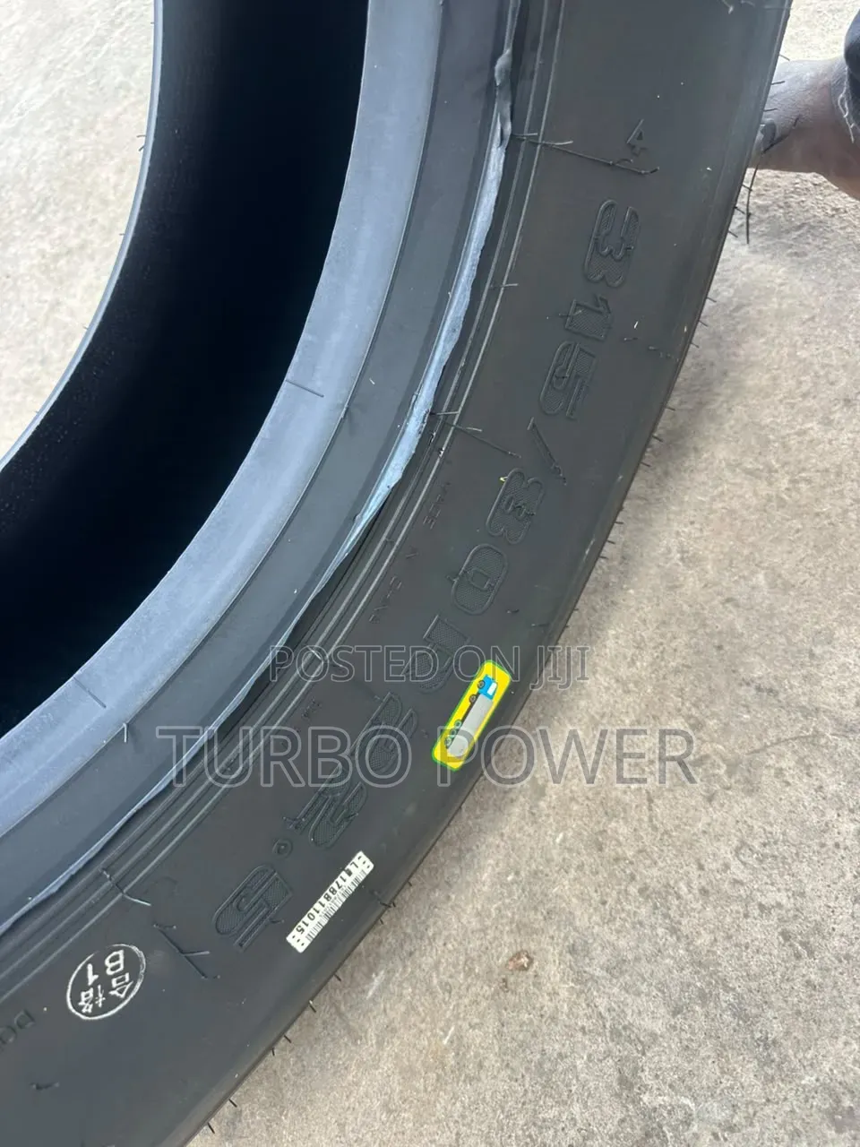 315/80r22.5 Macroyal 20pr