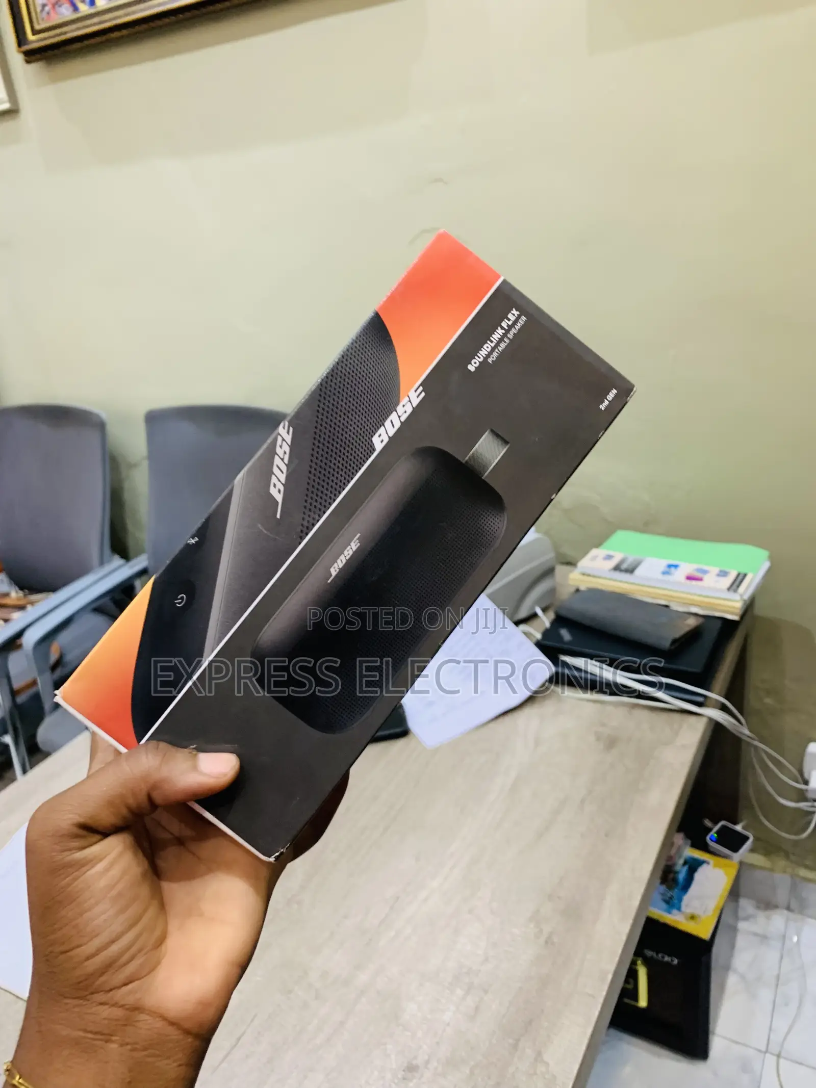 Bose SoundLink Flex Bluetooth Speaker, Portable Speaker With Microphon