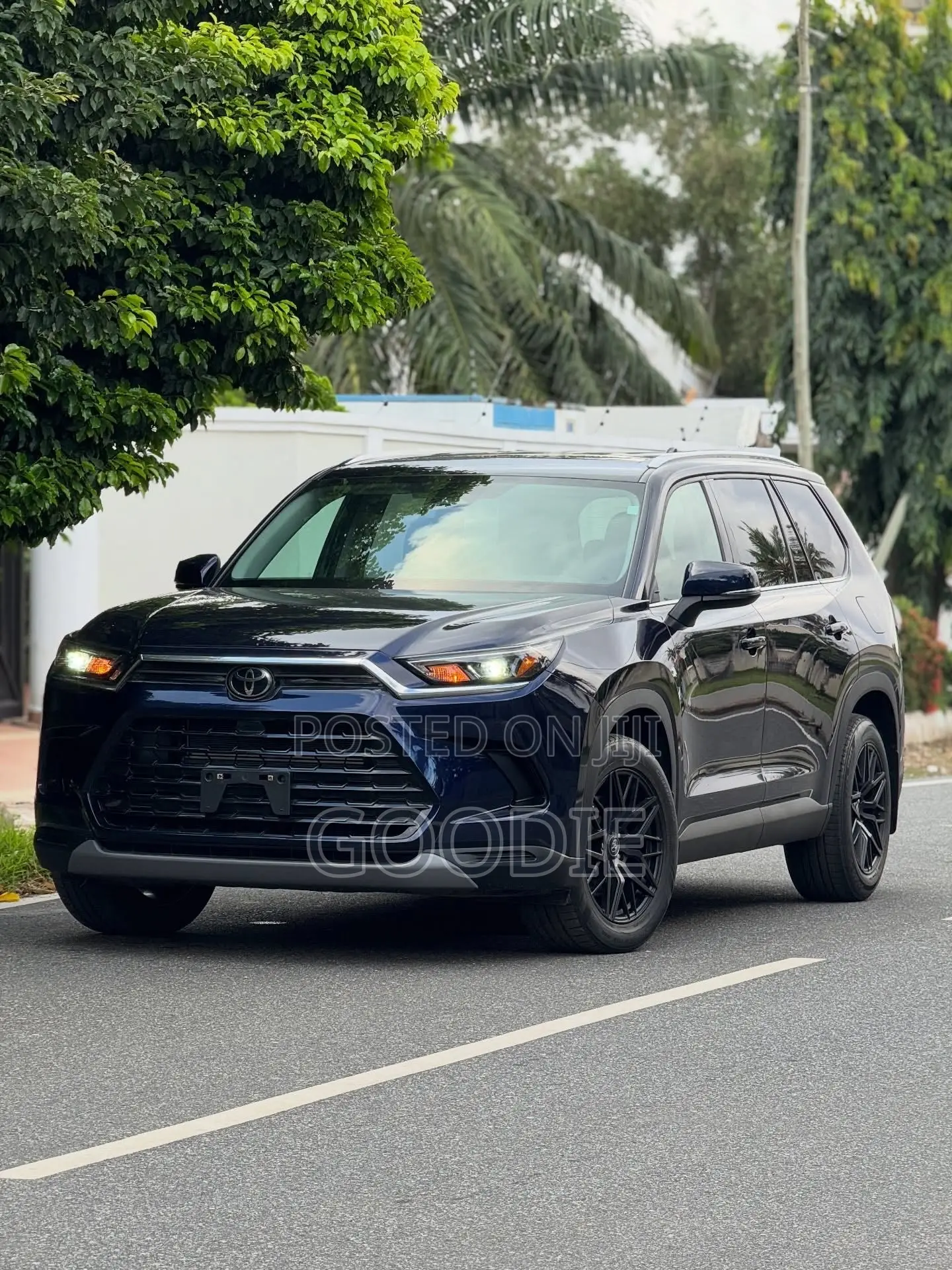 Toyota Grand Highlander XLE AWD 2024 Blue