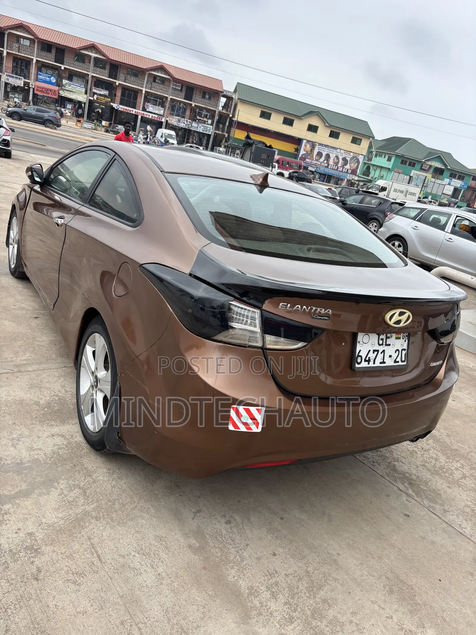 Hyundai Elantra Limited Sedan FWD (1.8L 4cyl 6A) 2013 Brown