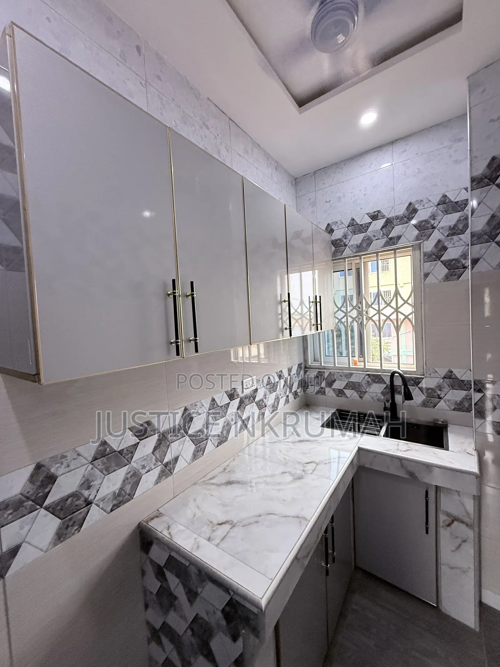 1bdrm Apartment in Old Barrier for rent