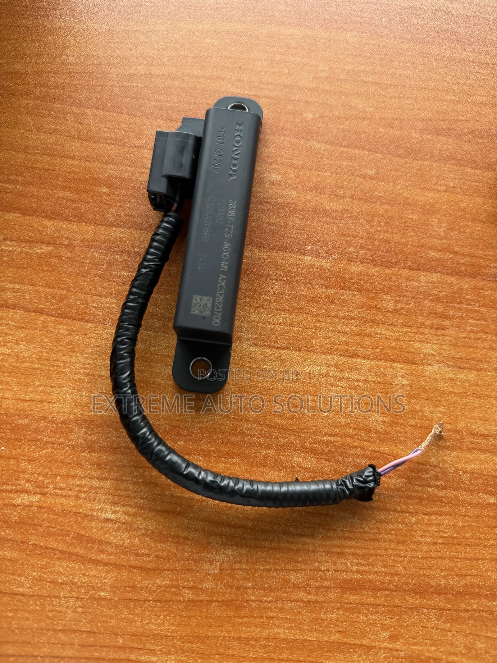 2014-2024 Honda - Antenna Assembly