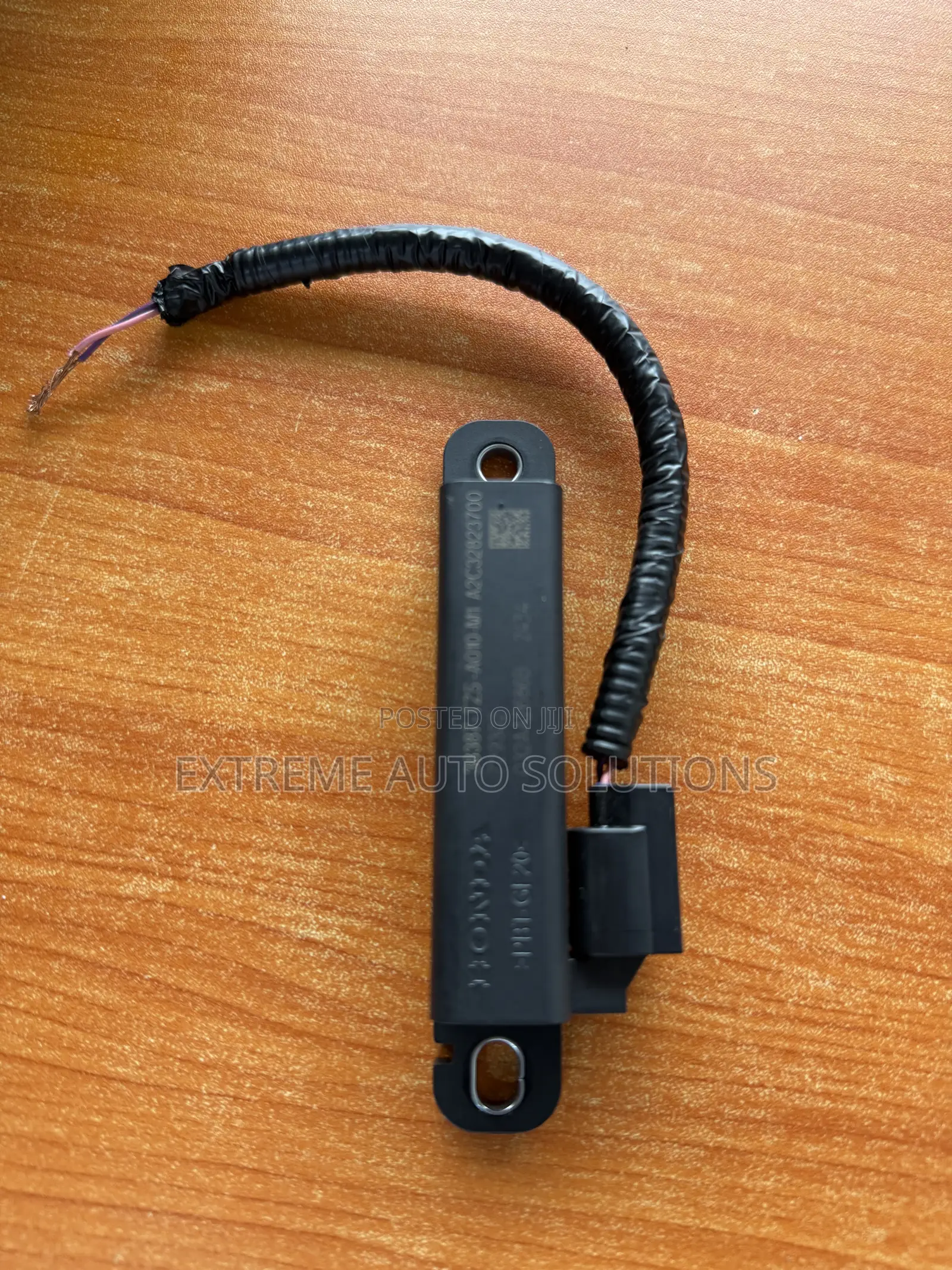 2014-2024 Honda - Antenna Assembly