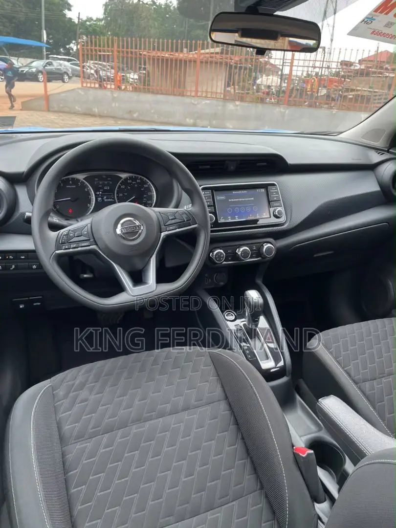 Nissan Kicks 2021 Blue