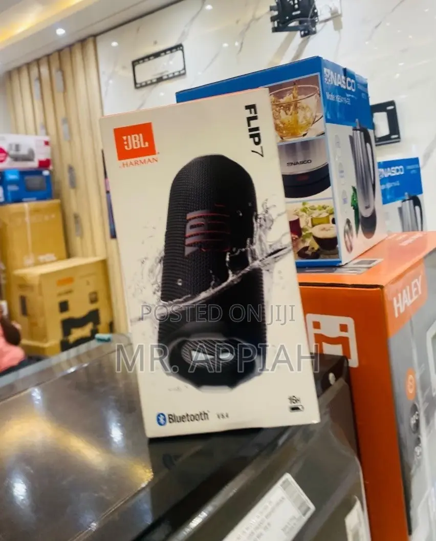 Super Classic JBL Flip 7 Wireless Bluetooth Speaker(Black)