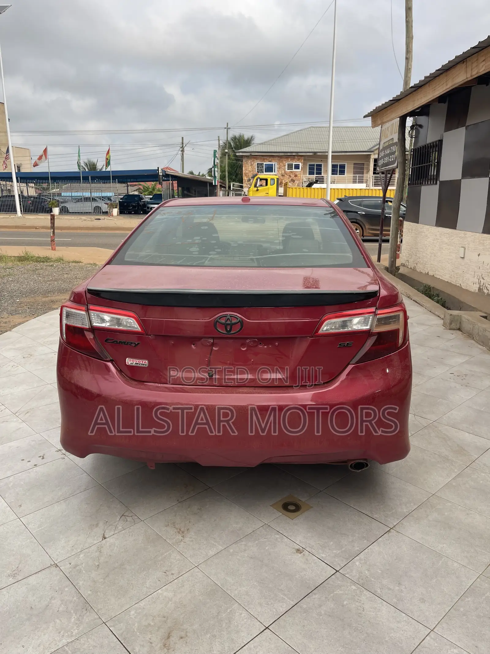 Toyota Camry SE 4dr Sedan (2.5L 4cyl 6A) 2012 Red