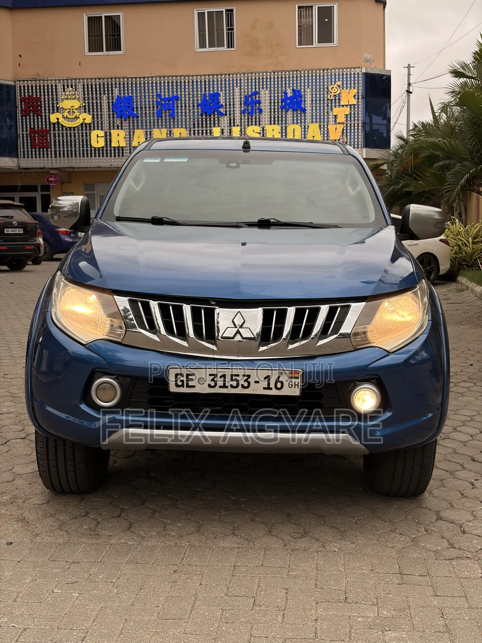 Mitsubishi L200 2016 Blue