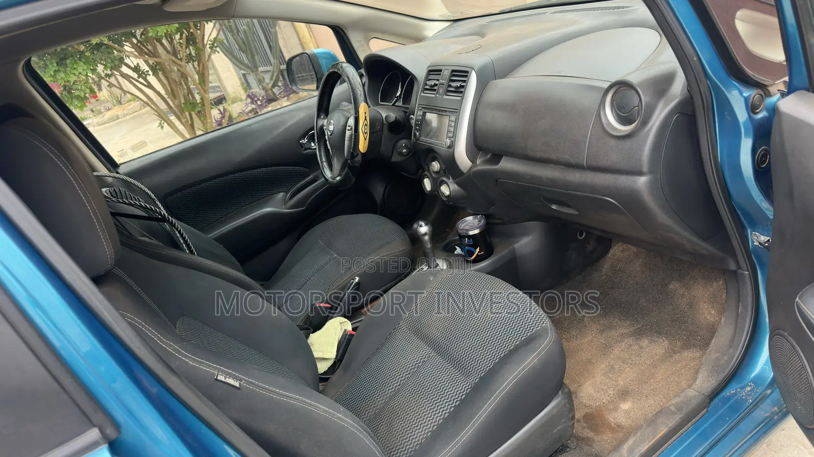 Nissan Versa 1.6 SL 2016 Blue