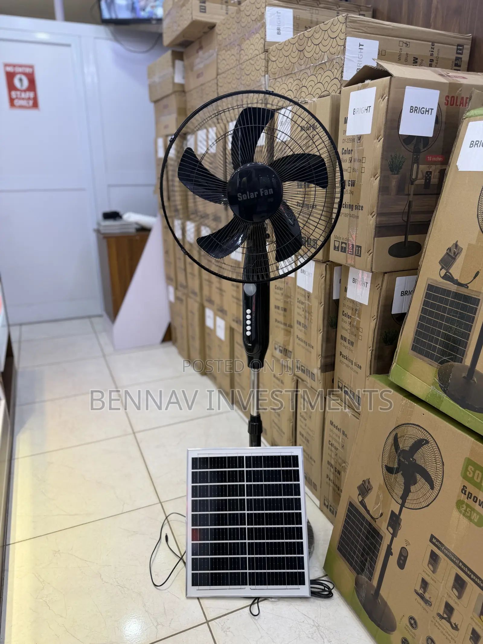 16 Inches Electric and Solar Rechargeable Fan