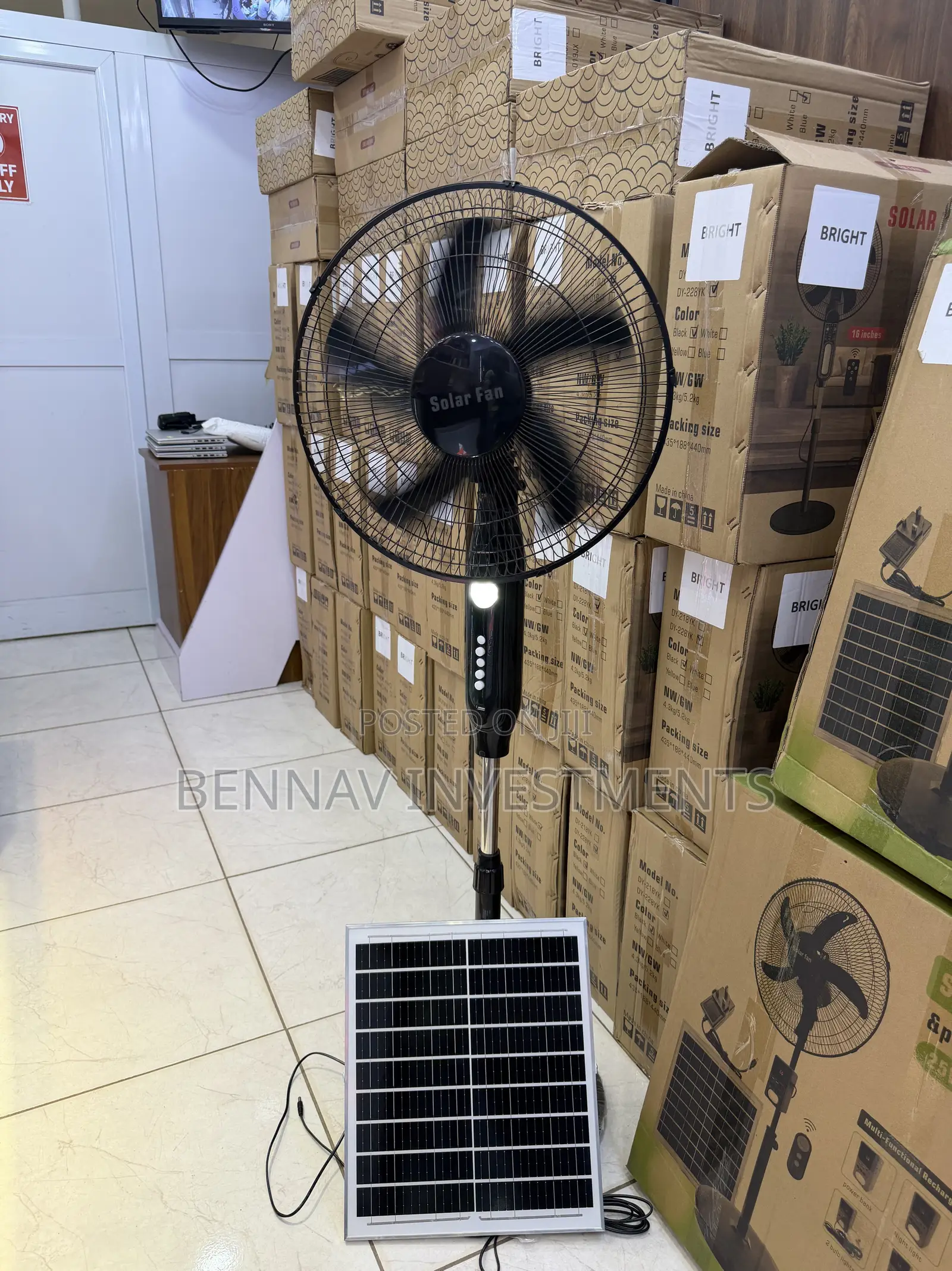16 Inches Electric and Solar Rechargeable Fan