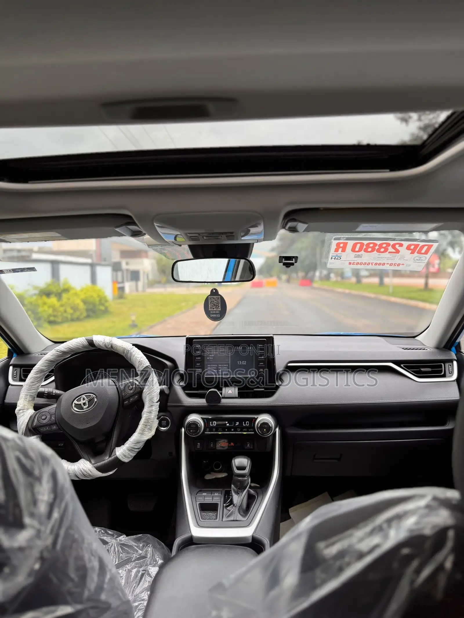 Toyota RAV4 XLE AWD 2019 Blue