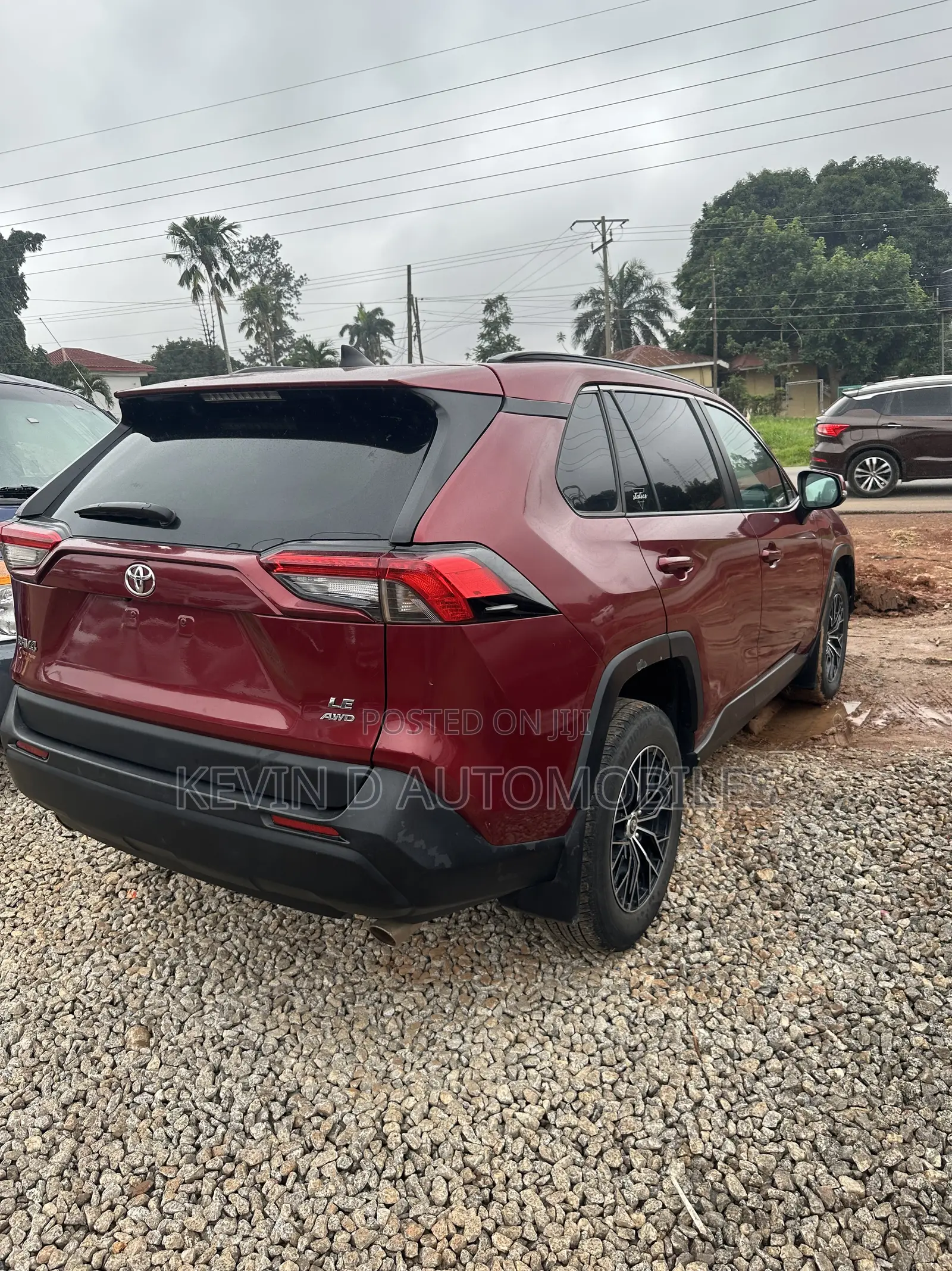 Toyota RAV4 LE AWD 2020 Red