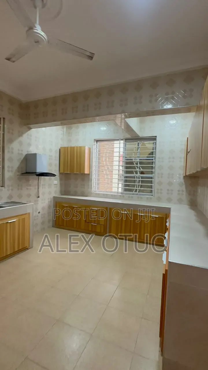 2bdrm Apartment in Alex Otuo Properties, Kumasi Metropolitan for rent