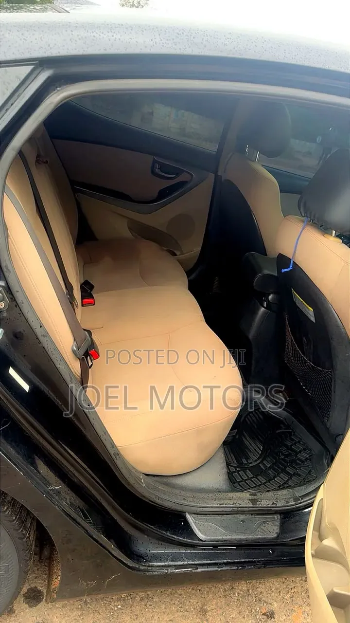 Hyundai Elantra 2016 Black
