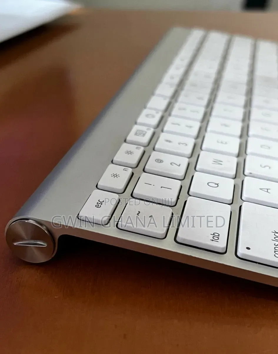 Apple Wirless Magic Keyboard 1 (Battery)