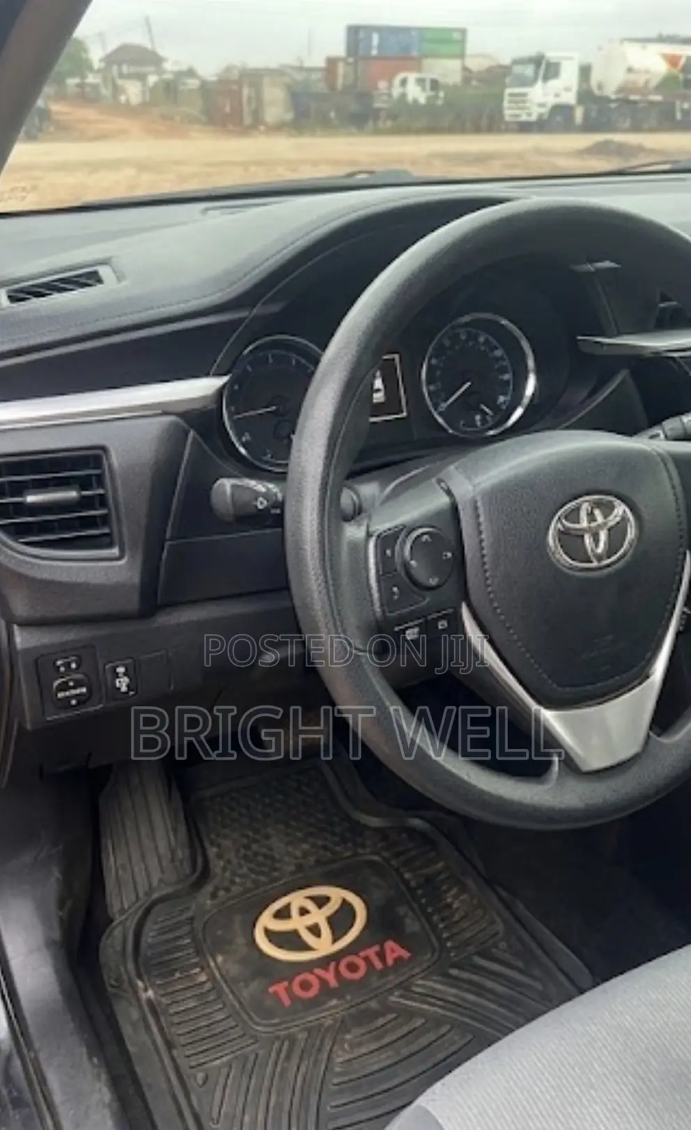 Toyota Corolla LE Eco 4dr Sedan (1.8L 4cyl CVT) 2016 Black