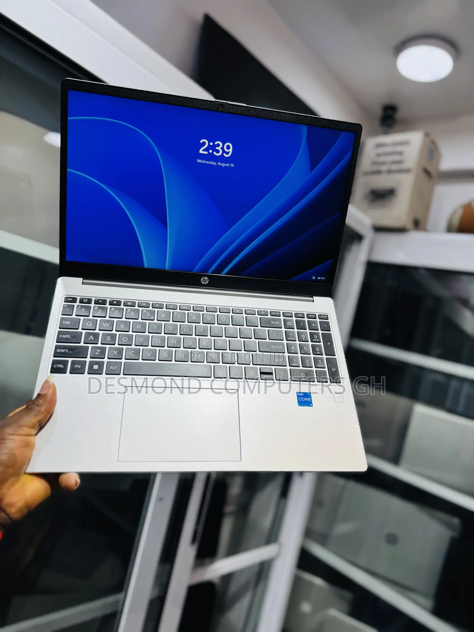 Laptop HP 250 G10 16GB Intel Core i5 SSD 512GB
