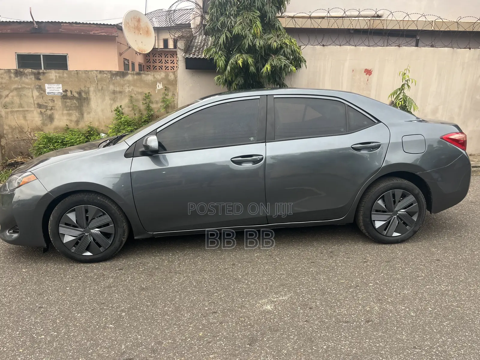 Toyota Corolla 2017 Gray