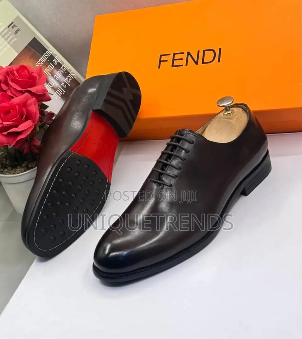 Executive FENDI Derby Leather Shoe