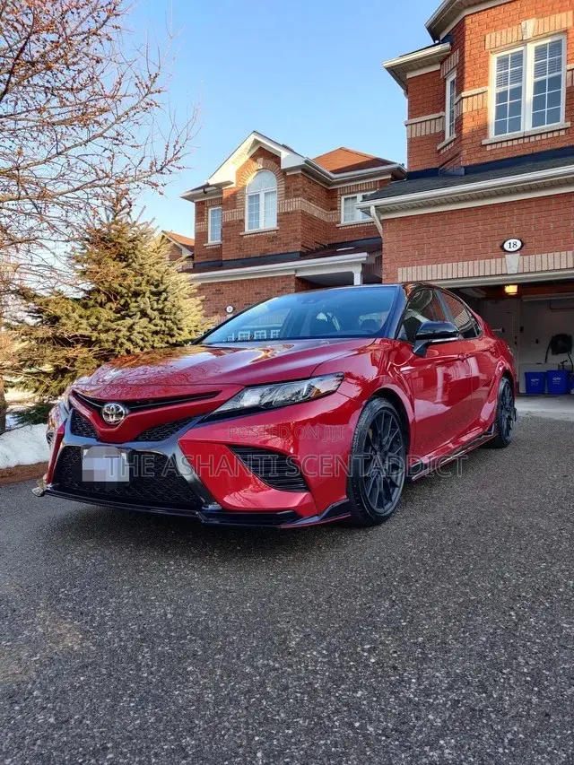 Toyota Camry 2020 Red