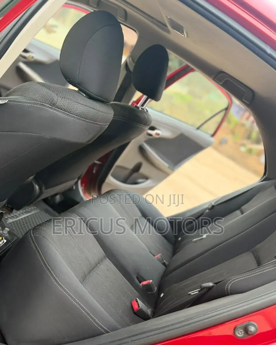 Toyota Corolla 2013 Red