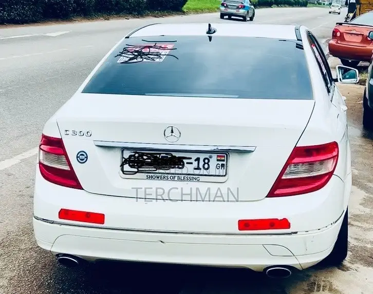 Mercedes-Benz C300 2011 White
