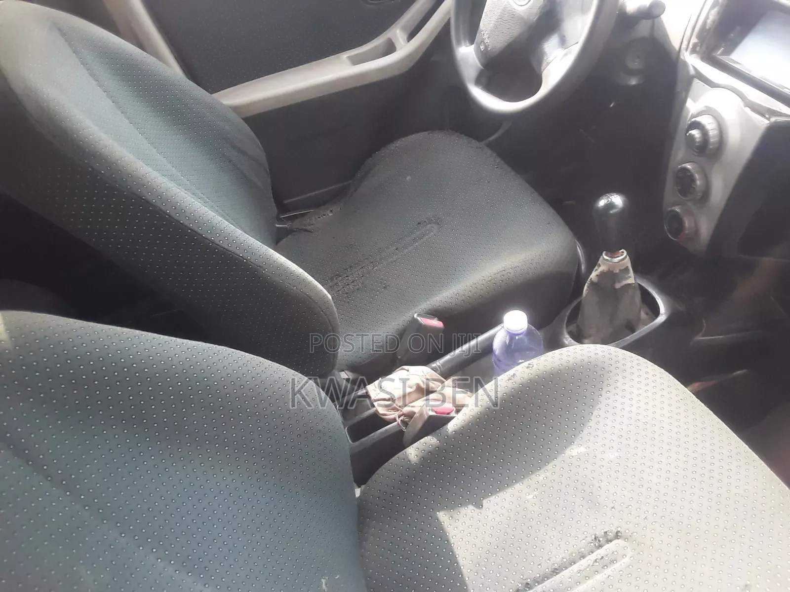 Toyota Vitz 2010 Gray