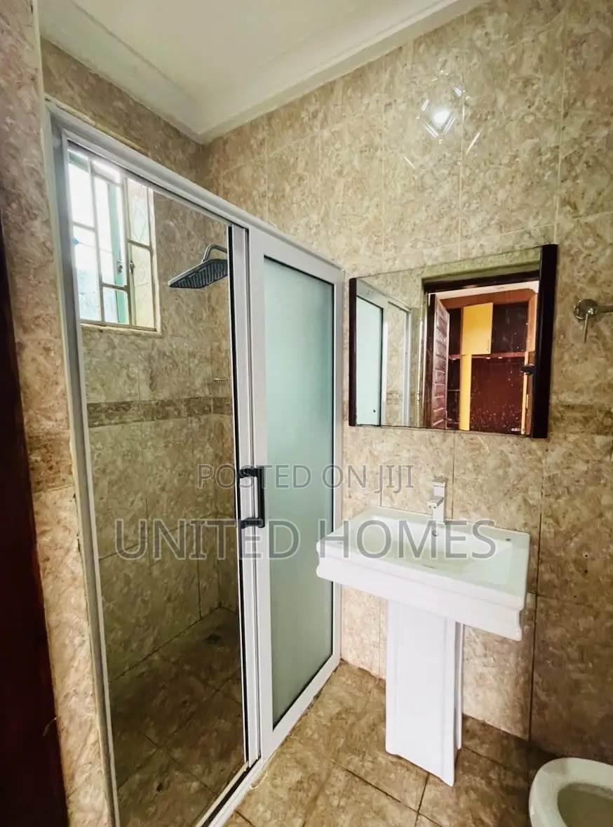3bdrm Apartment in Madina for rent