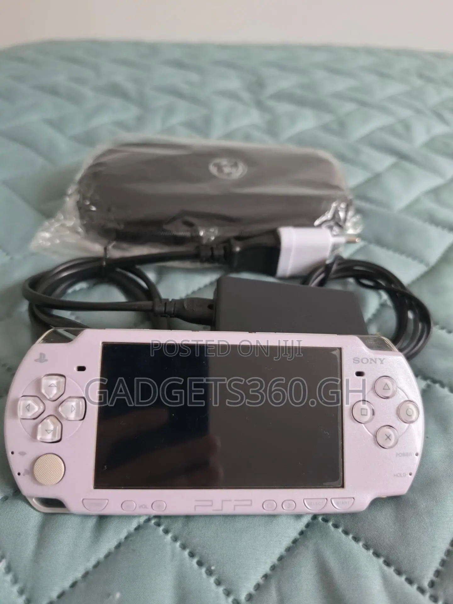 Sony PSP3000 (16GB + 10 Games) Light Pink